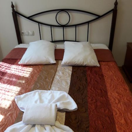 Tahtali Hotel Мерсин Екстериор снимка